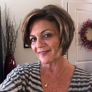 Meet your Posher, Denise